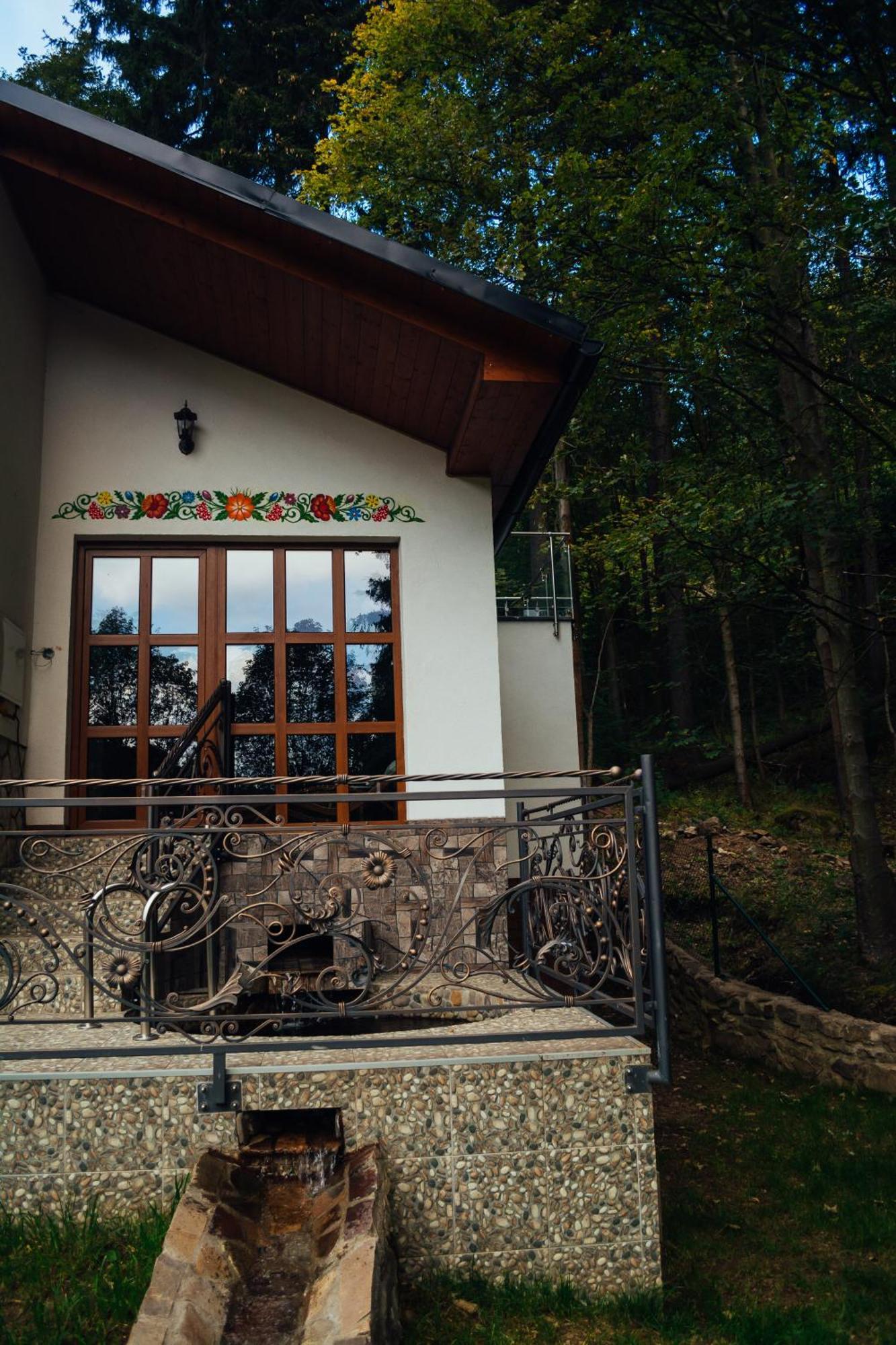 Chata Pohadka- "Lesni Udoli" Perštejn Esterno foto